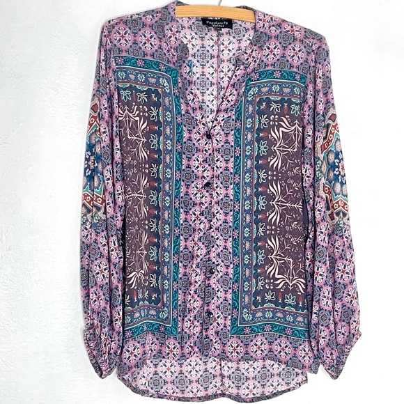 Feathers by Tolani Blue Purple Patterned Boho Shirt. Size Medium - Picture 1 of 9